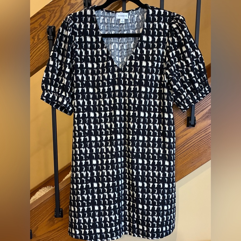 Evereve Black and White Mini Dress